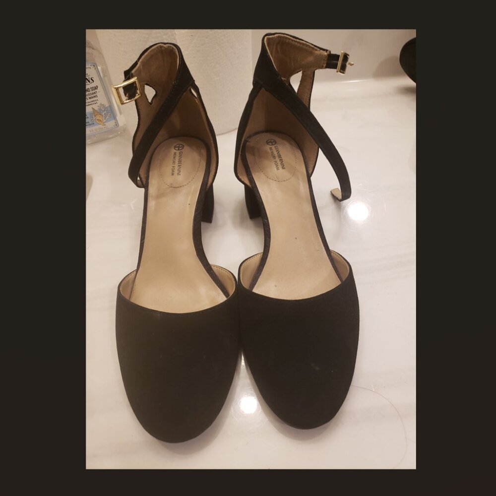 Gianni Bernini Closed toe sandal